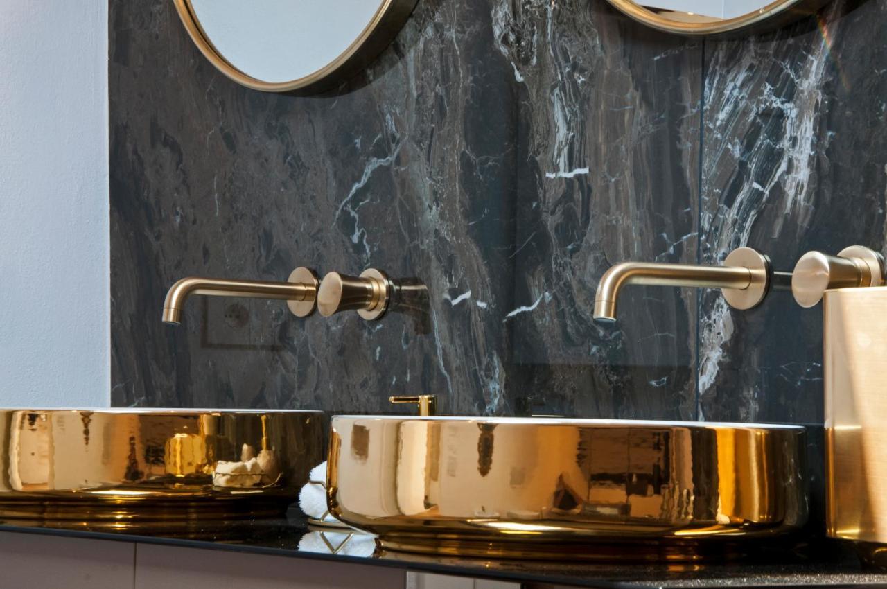 Ca' Squero911 Luxury Rooms เชเซนาติโก ภายนอก รูปภาพ