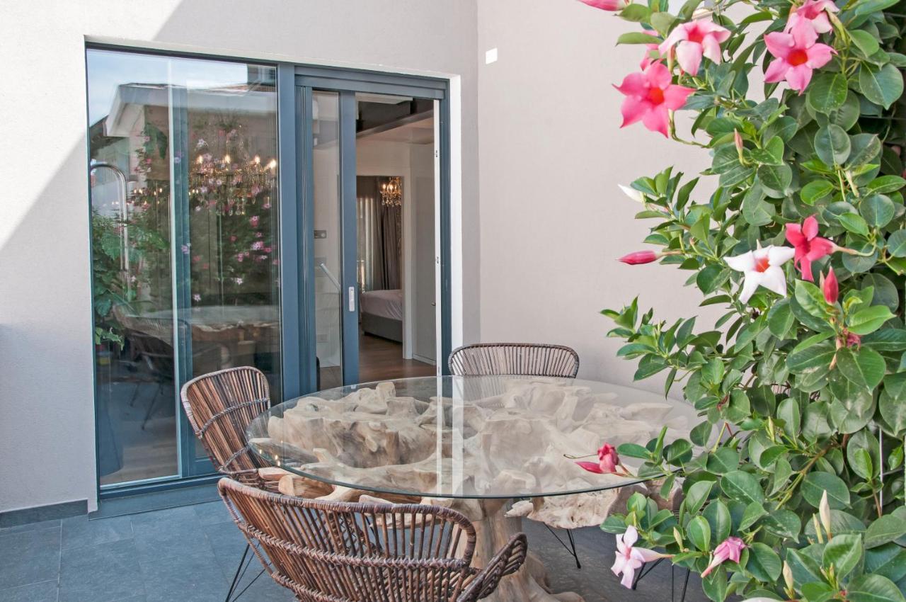Ca' Squero911 Luxury Rooms เชเซนาติโก ภายนอก รูปภาพ