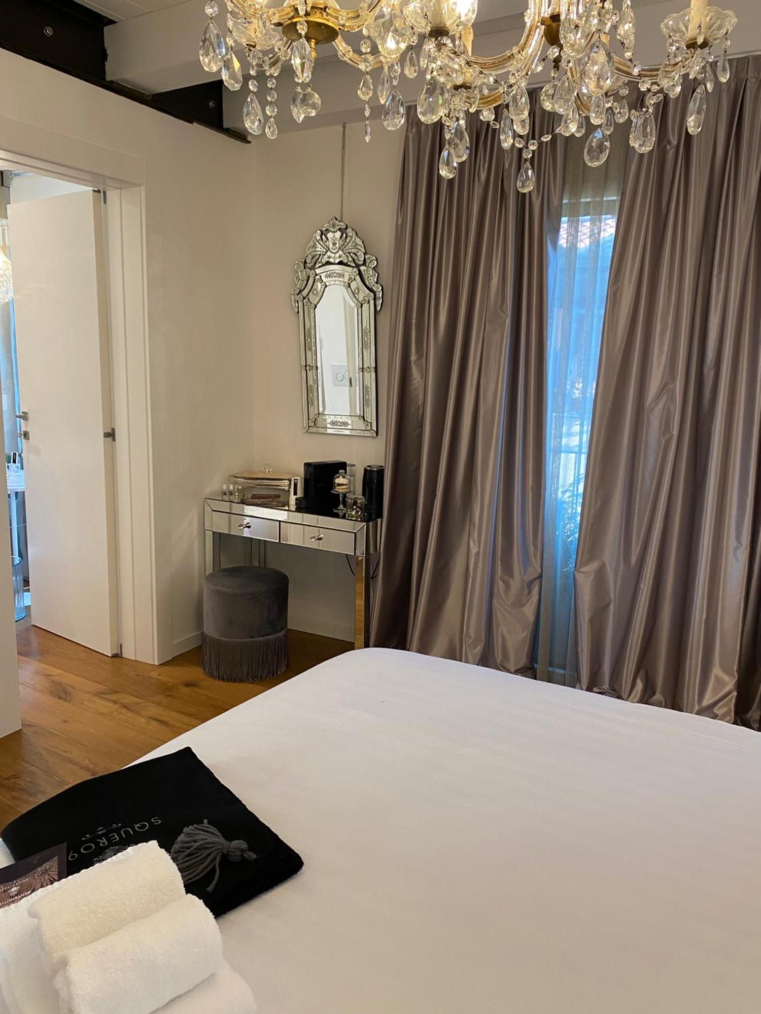 Ca' Squero911 Luxury Rooms เชเซนาติโก ภายนอก รูปภาพ